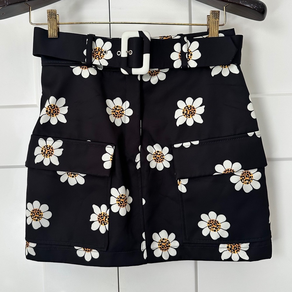 Jazmin Chebar Black Falda Daisy Tiger Print Belted Mini Skirt Size 40/1 Floral